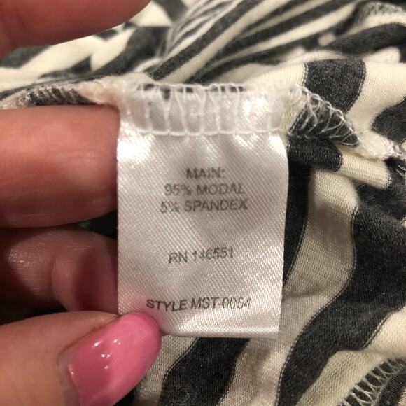 Summer & Sage Maternity Pullover Dress Size S - Picture 7 of 8